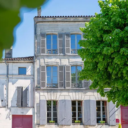 מלון Ligaro - 3*