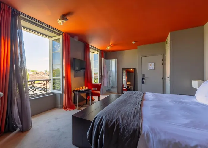 Ligaro - 3* Жарнак