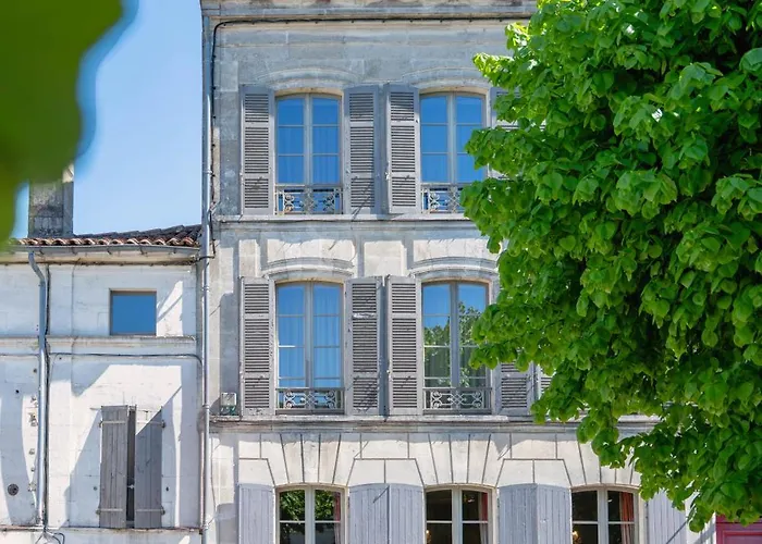 Отель Ligaro - 3*